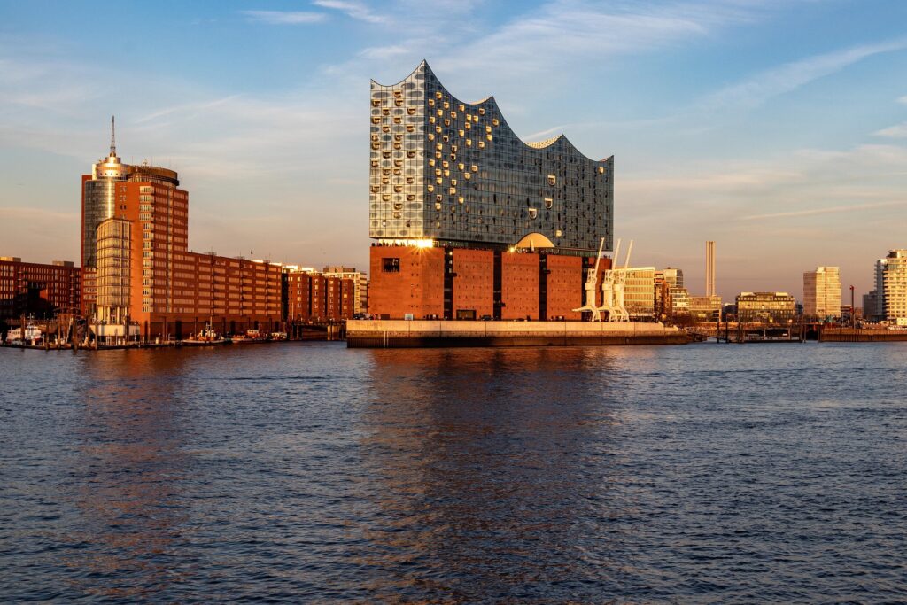 Konzert in der Elbphilharmonie Hamburg  – „Le Concert Olympique/Kit Armstrong“
